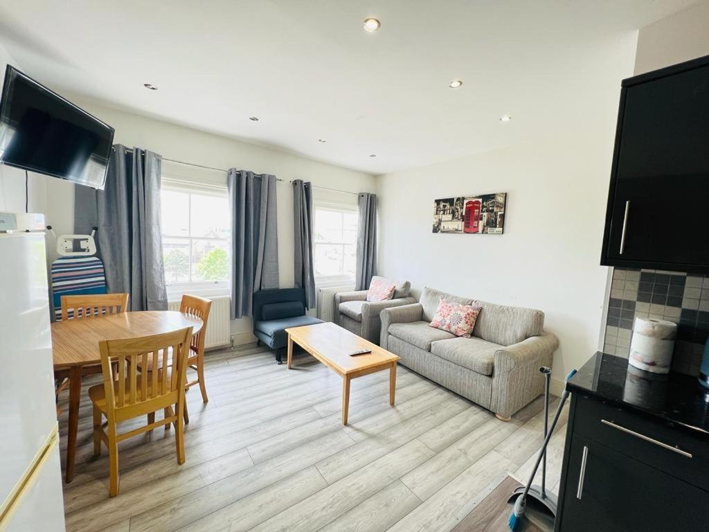 Entire New Flat With View To River Yare, H7 Apartment Great Yarmouth Luaran gambar